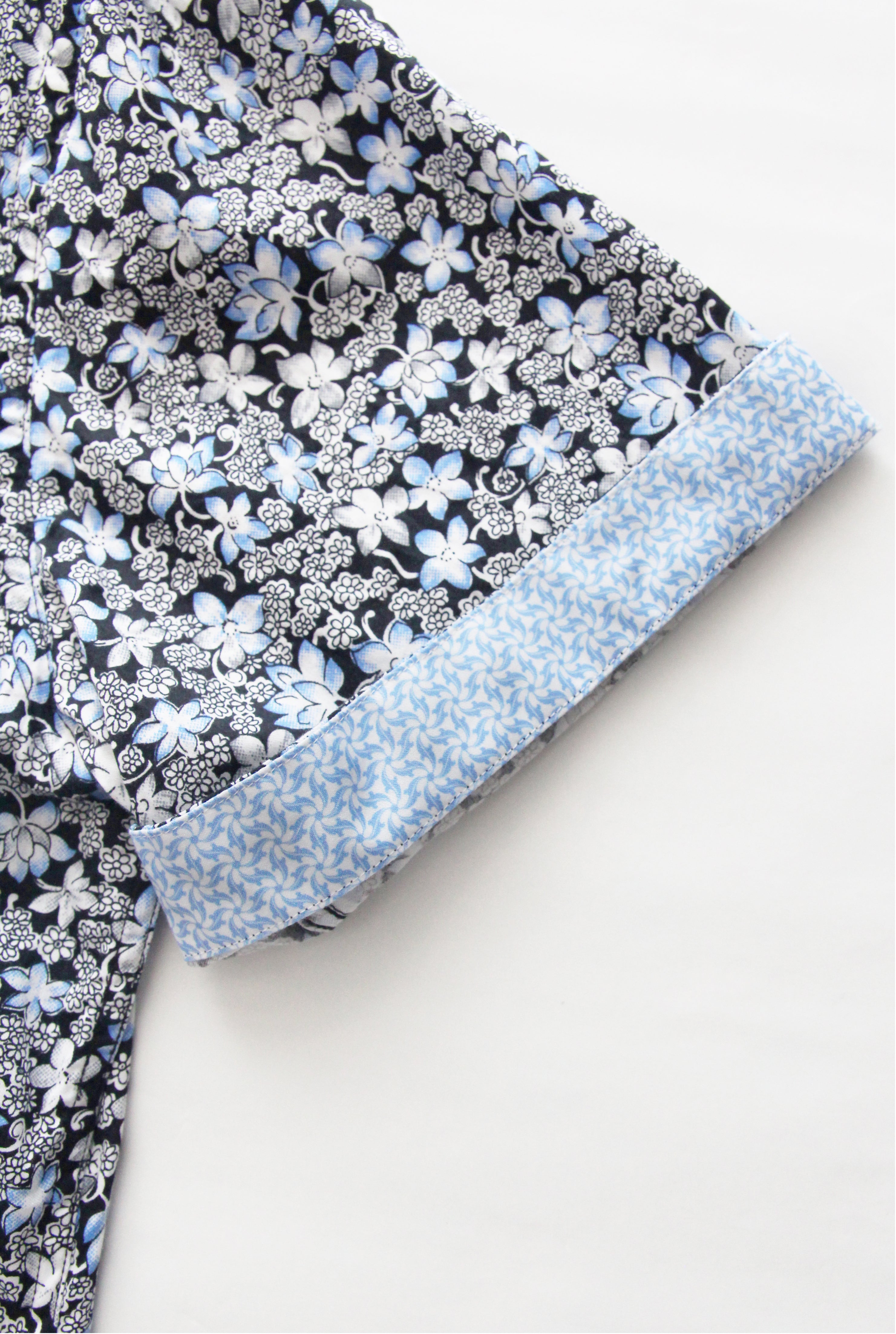 #color_Royal Blue Flower Print with Baby Blue Trim