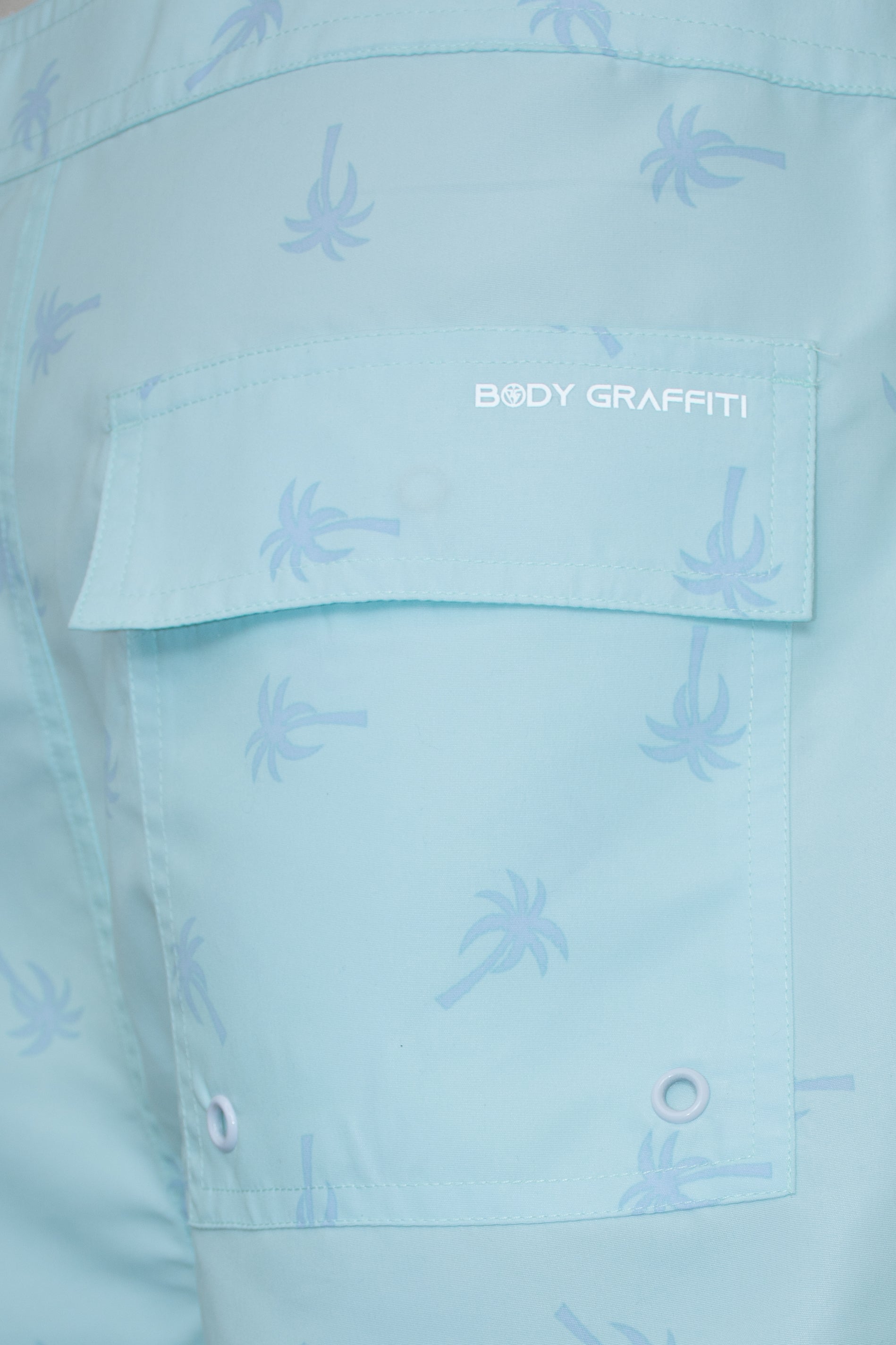 #color_Pastel Green with Blue Palm Tree