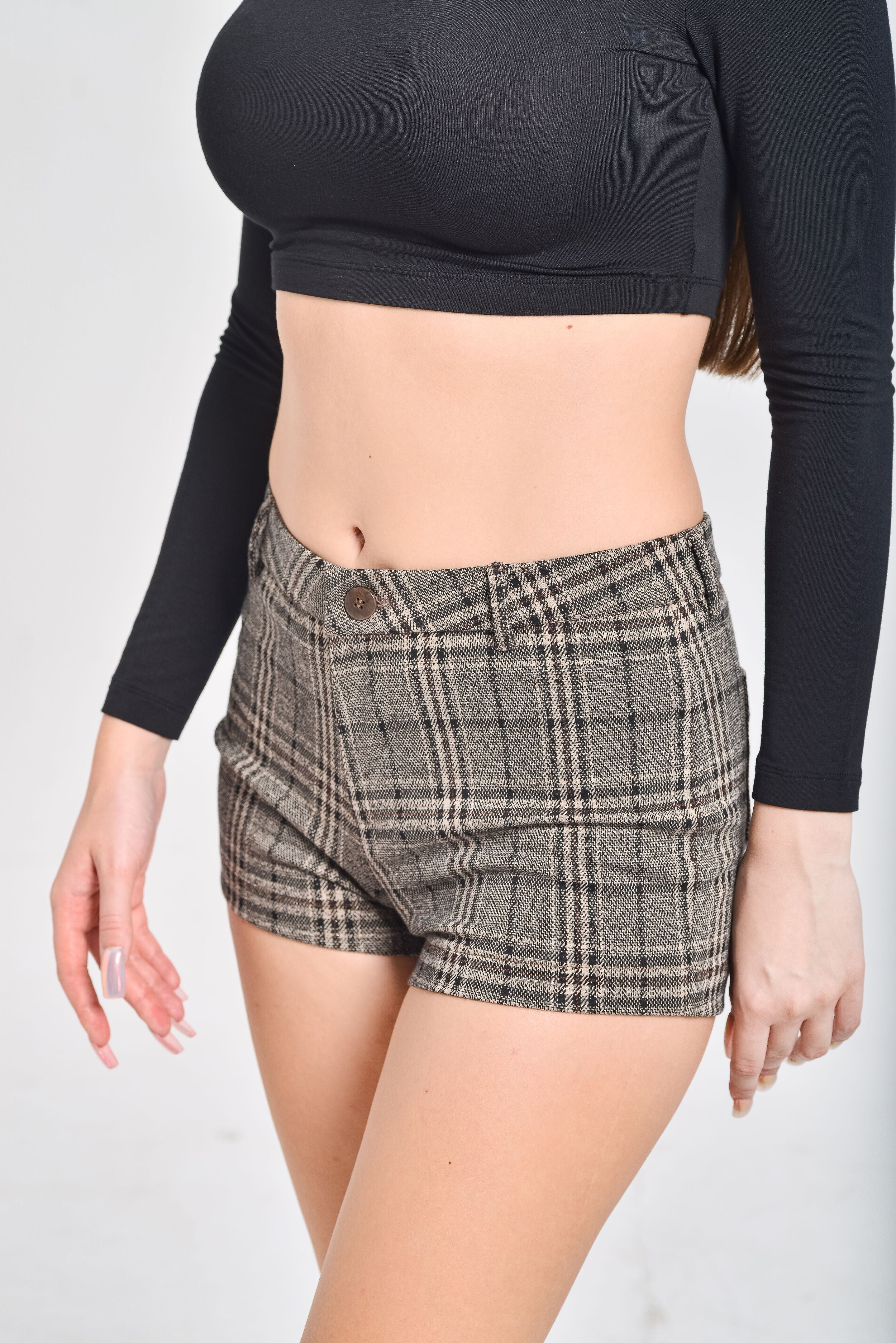 Women's Stretch Plaid Shorts